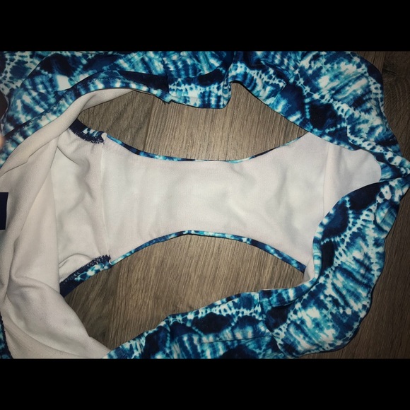 Bikini set ! Never worn - Picture 3 of 3